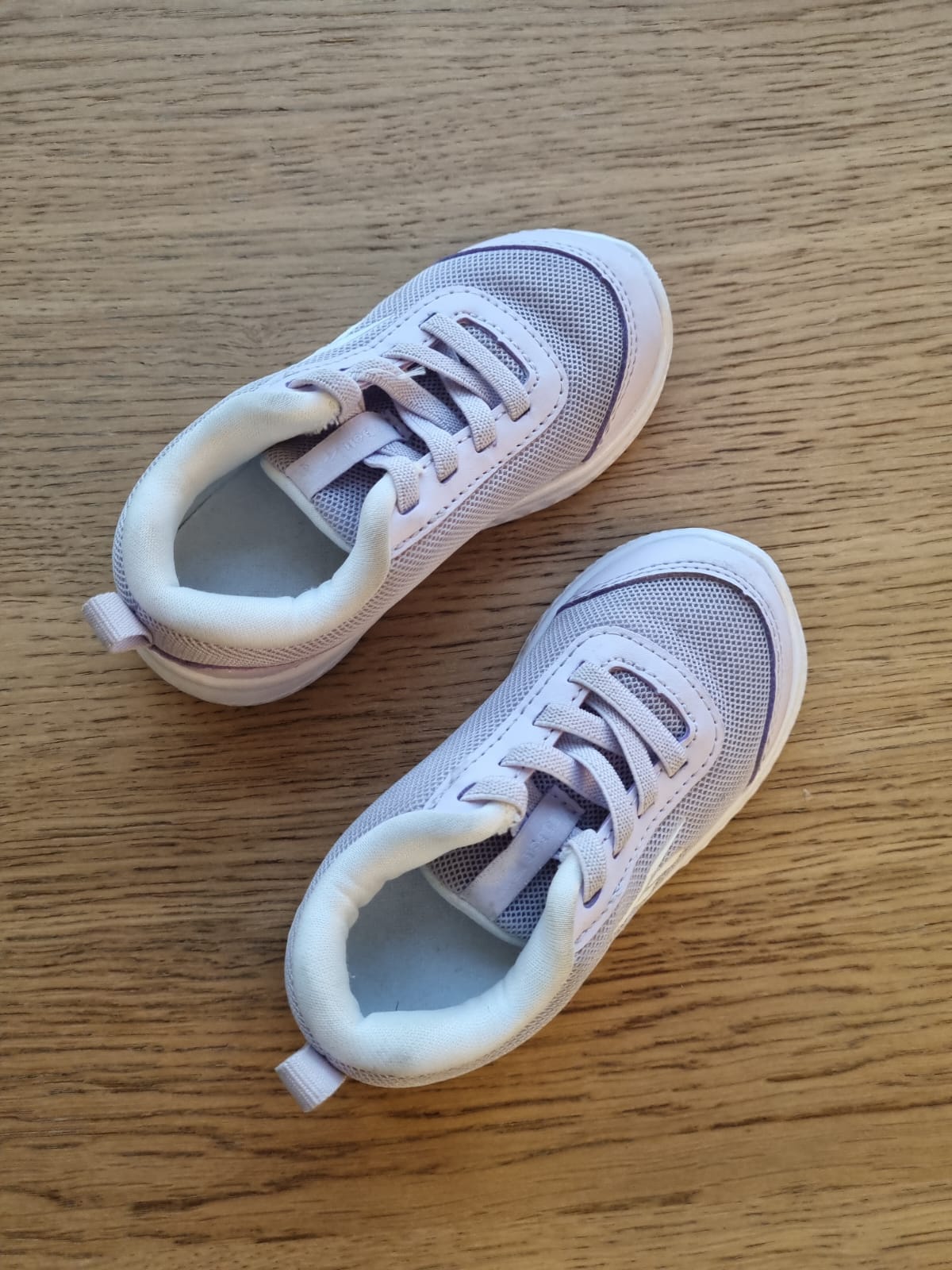 Reebok Lilac Sneakers - EUR 22