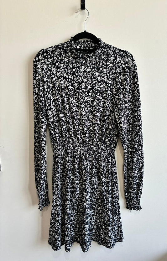 New Look Black Ditsy Floral Long Sleeve Mini Dress – UK 10