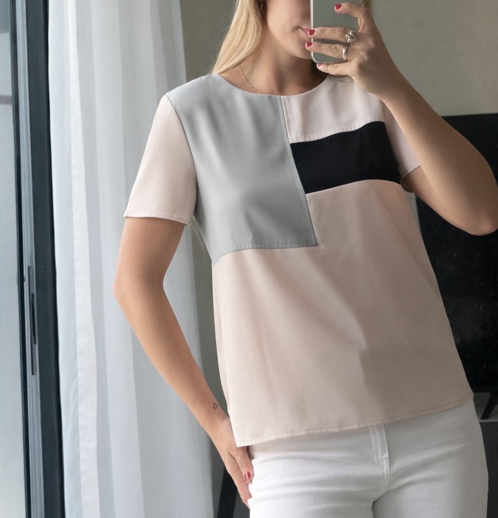 Colour-Block Short Sleeve Top – Blush / Grey / Black