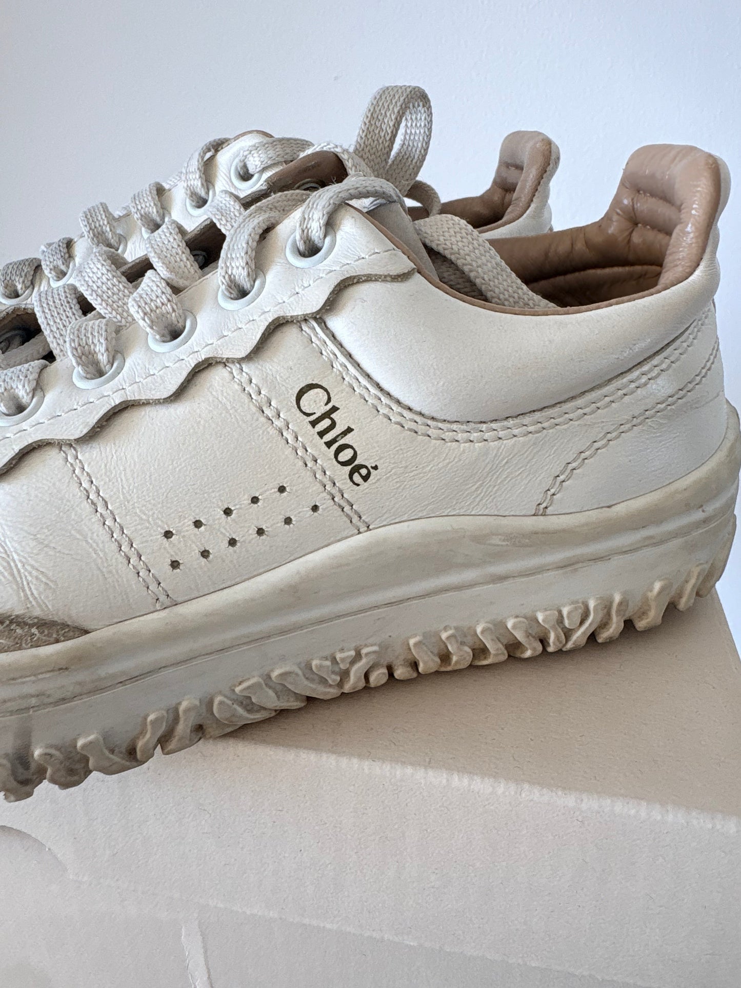 Chole trainers