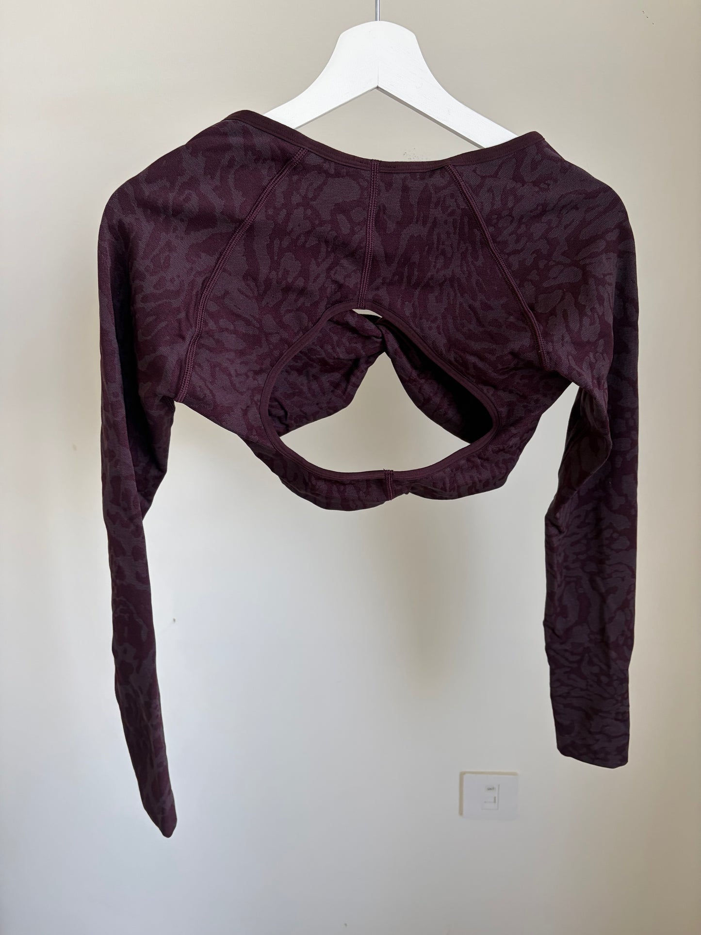 gymshark twist front long sleeve shrug