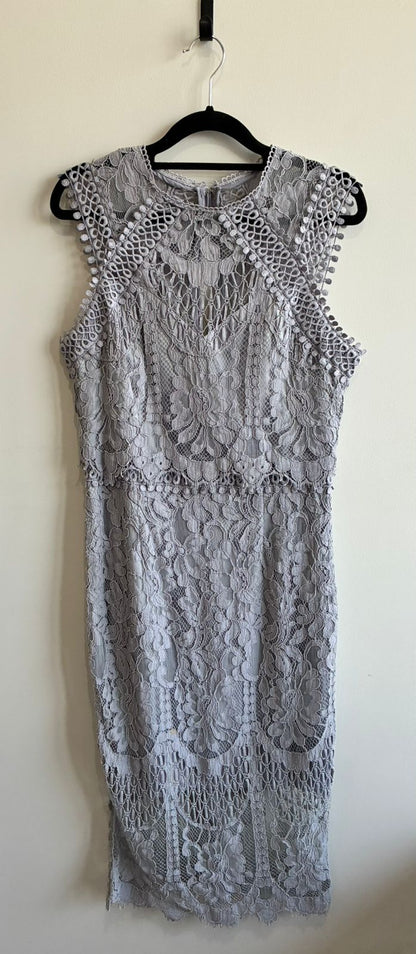 Lipsy VIP Grey Lace Cap Sleeve Midi Dress – UK 12