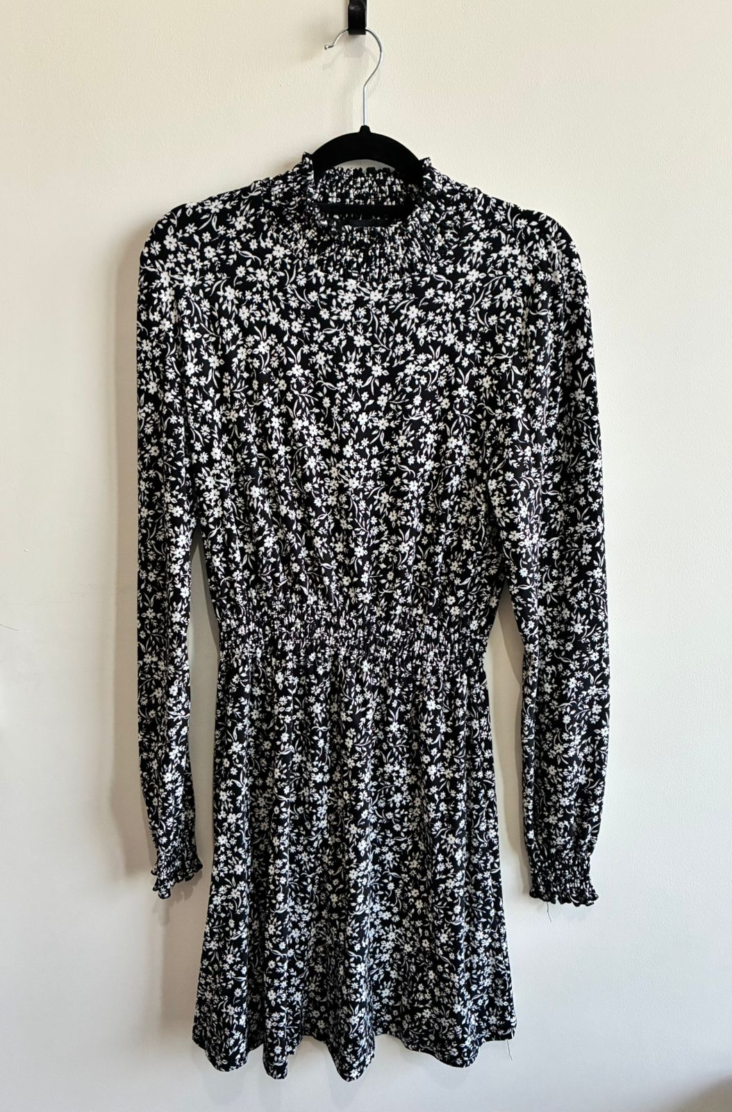 New Look Black Ditsy Floral Long Sleeve Mini Dress – UK 10