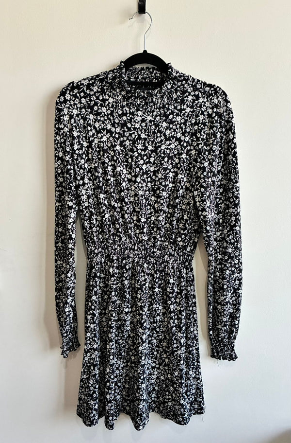 New Look Black Ditsy Floral Long Sleeve Mini Dress – UK 10