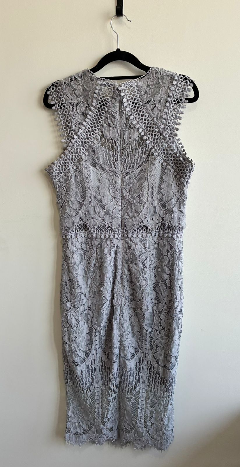 Lipsy VIP Grey Lace Cap Sleeve Midi Dress – UK 12