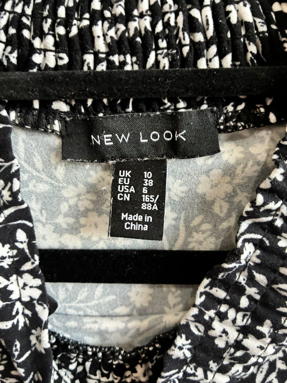 New Look Black Ditsy Floral Long Sleeve Mini Dress – UK 10
