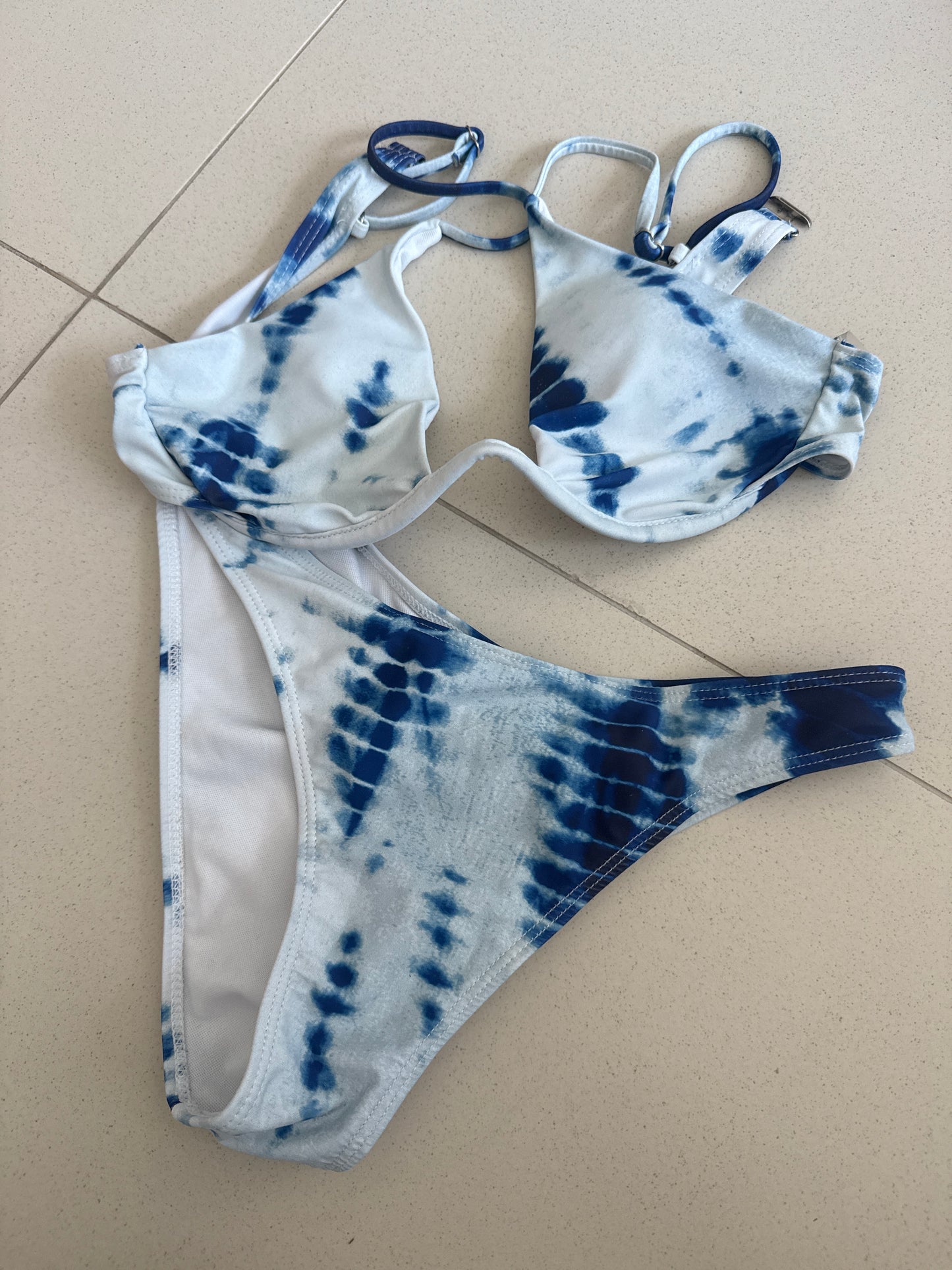 4 BIKINI SET