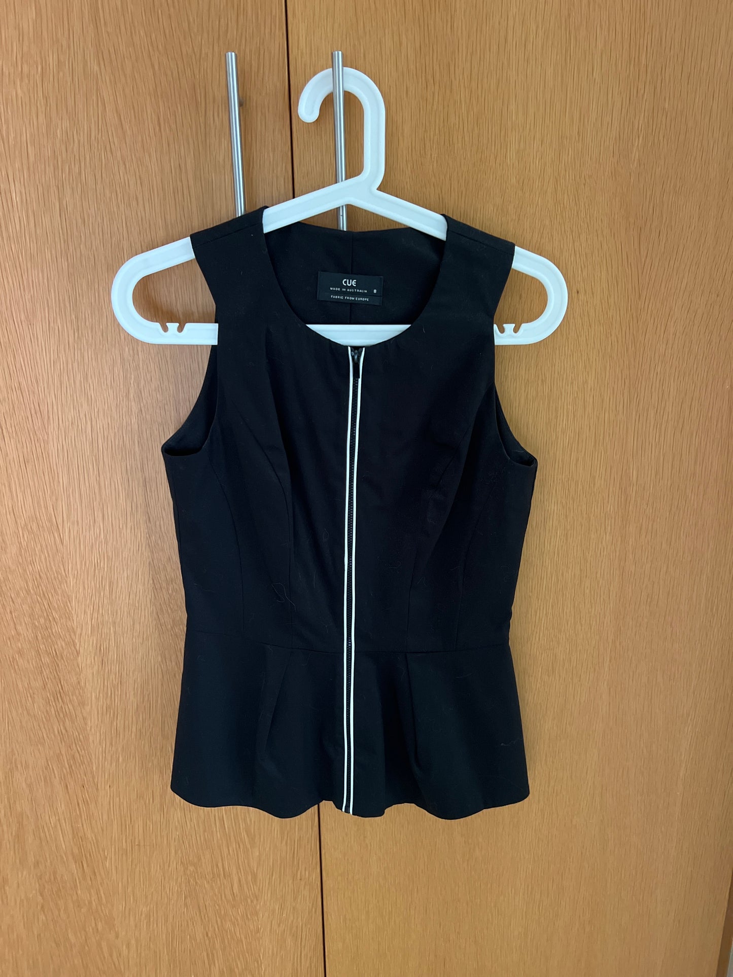 Cue clothing Australia vest top  size 8