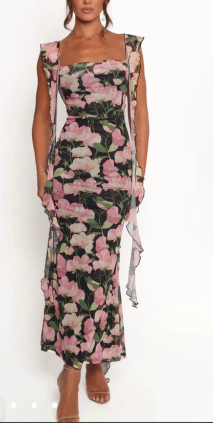 Petal and Pup dress size M (8-10)