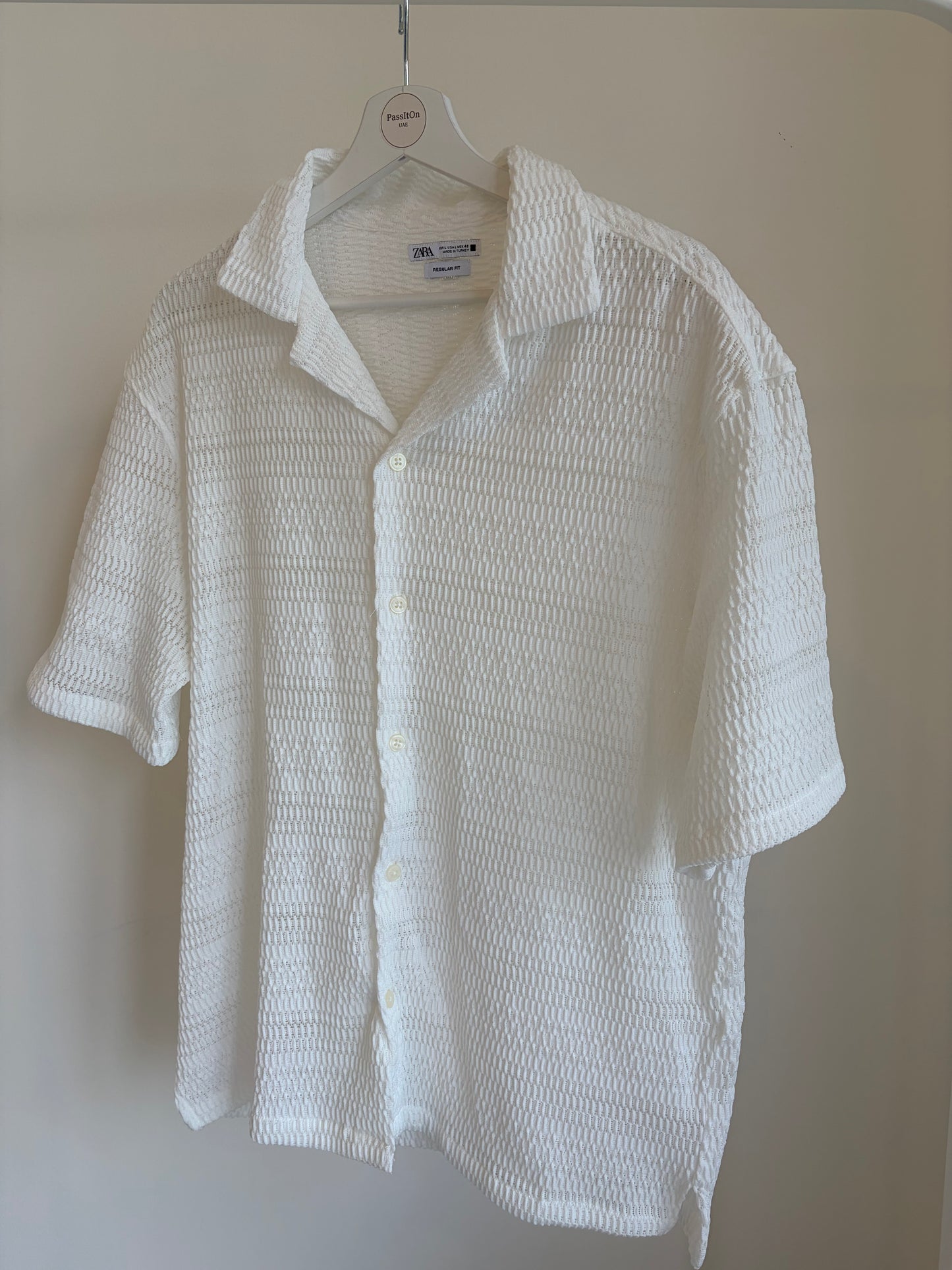 white textured Zara top