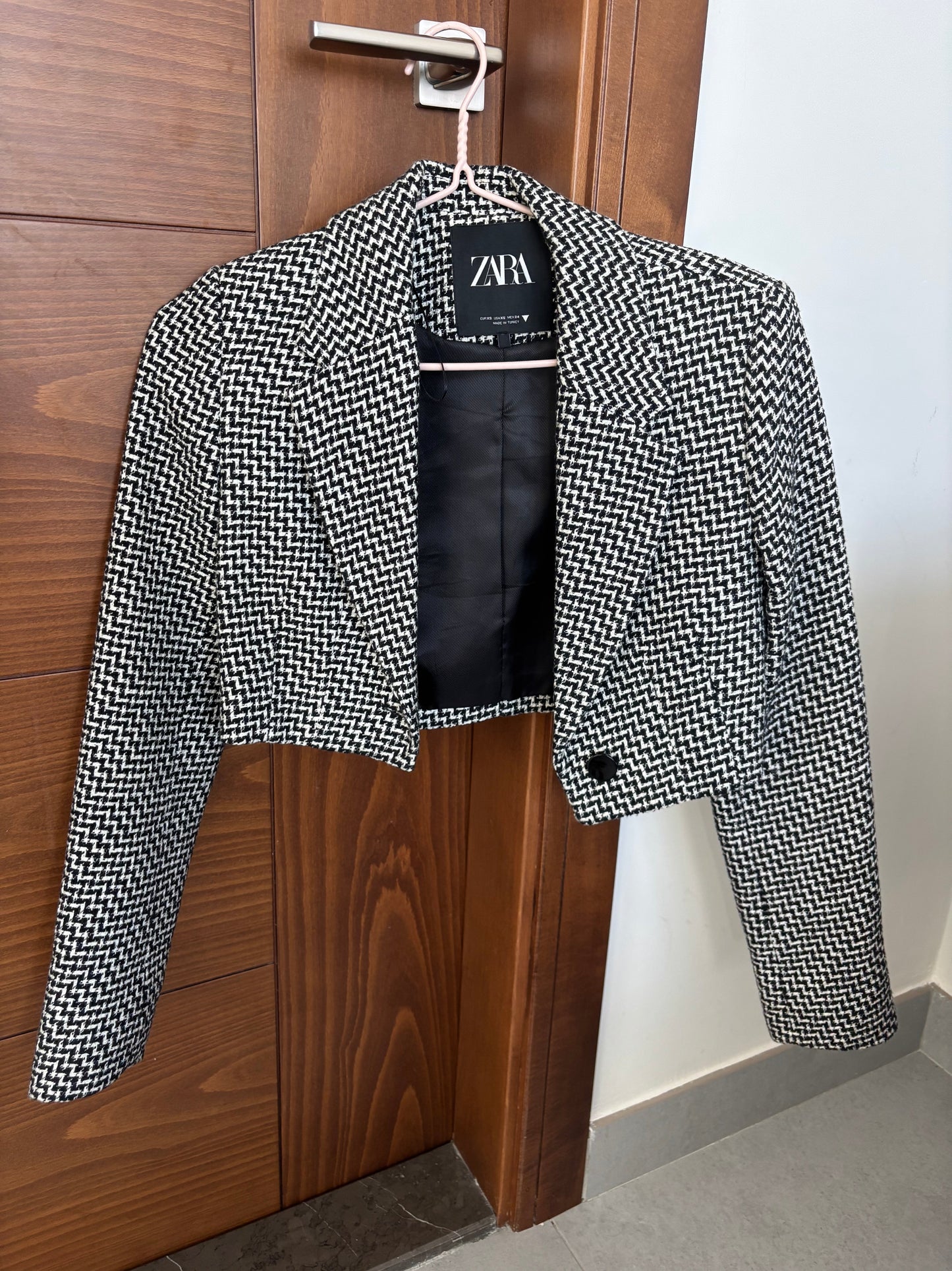 Cropped blazer