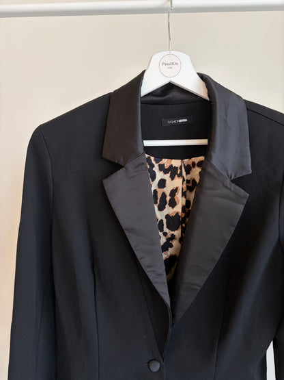 Black Tailored Blazer with Satin Lapel – Fashion Nova