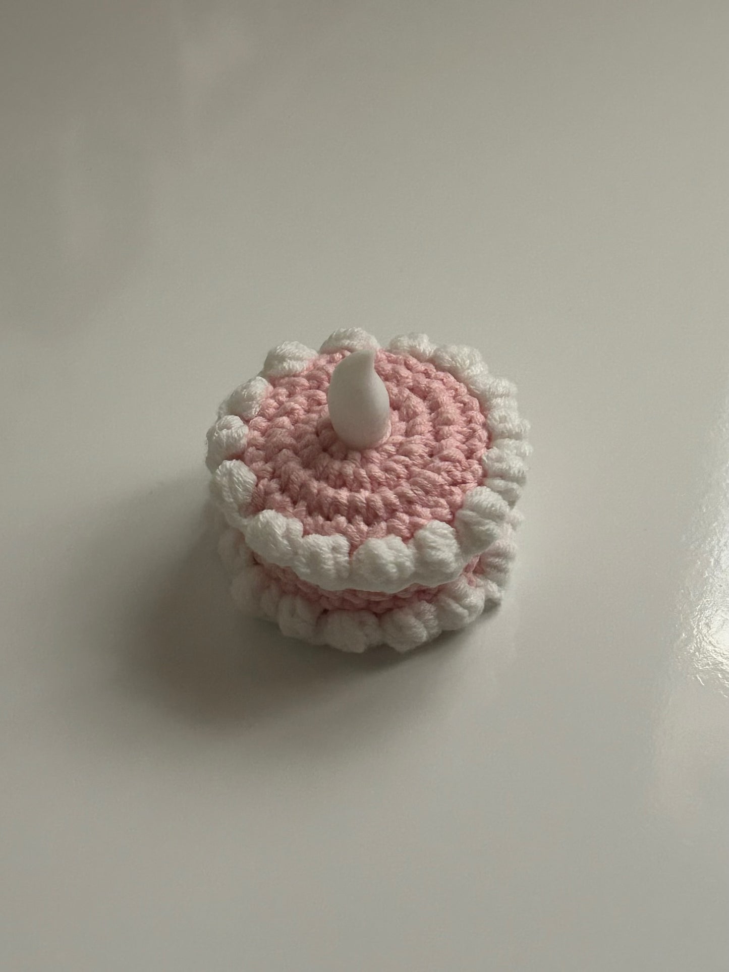 Crochet candle cake
