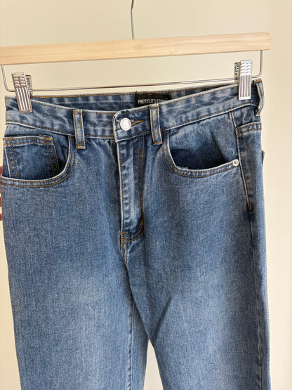 Blue Denim Jeans – Straight Fit