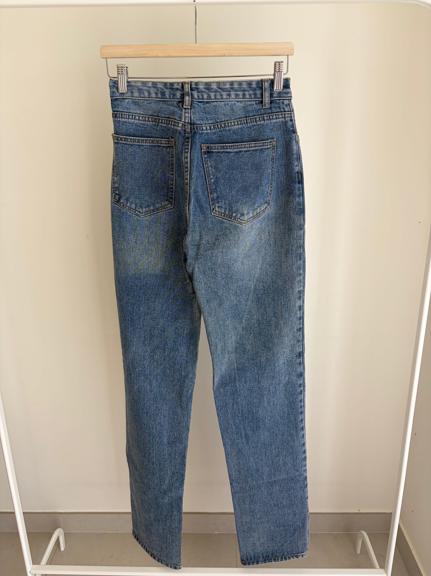Blue Denim Jeans – Straight Fit