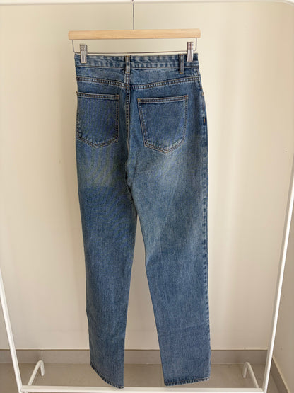Blue Denim Jeans – Straight Fit