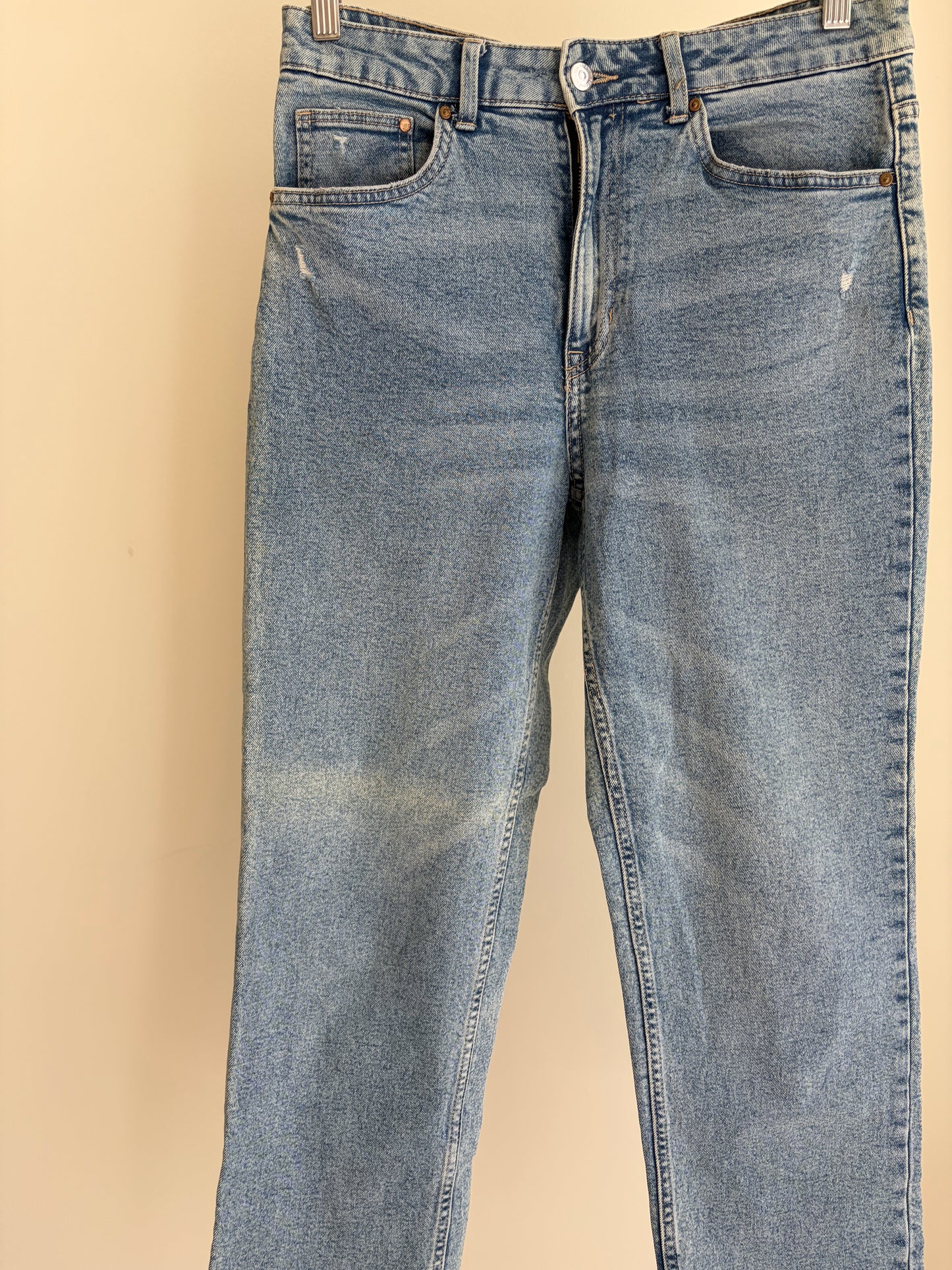 Light Wash Straight Leg Jeans