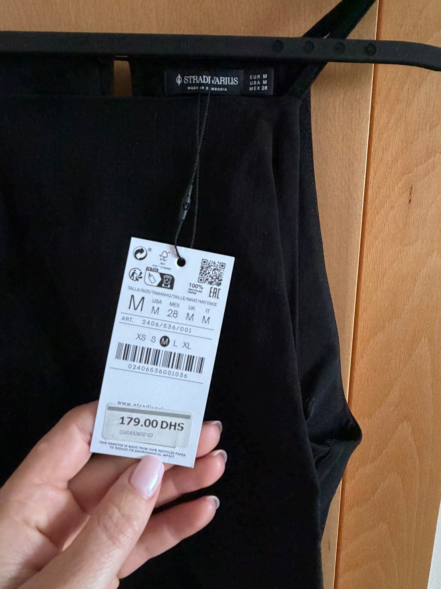 STRADIVARIUS MIDI BLACK DRESS