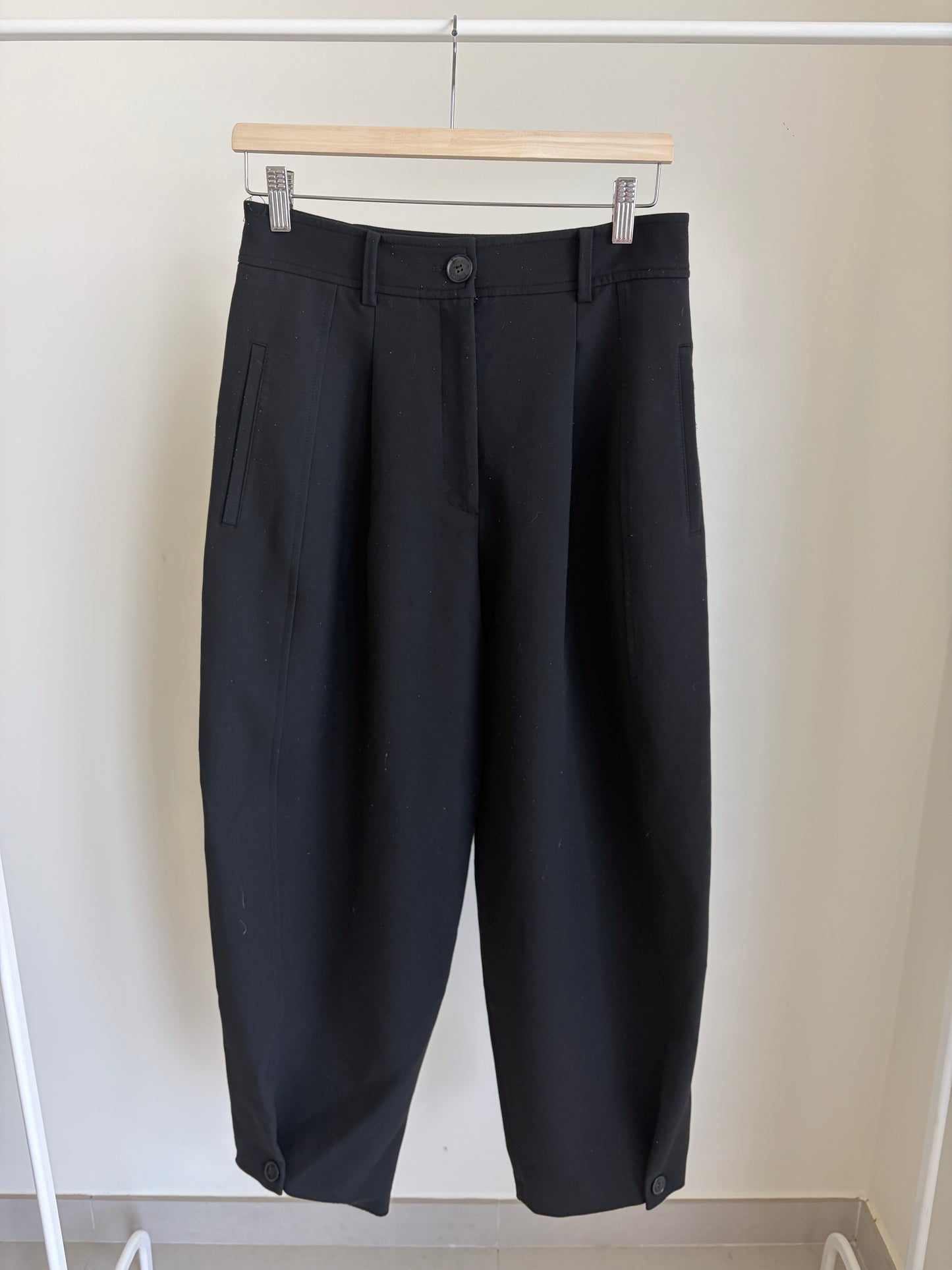 zara tailored barrel leg trousers