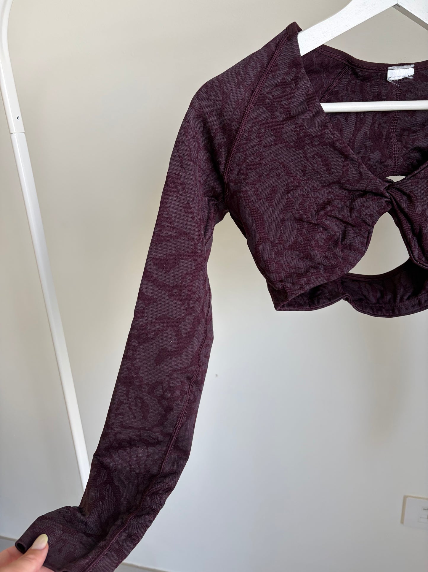 gymshark twist front long sleeve shrug