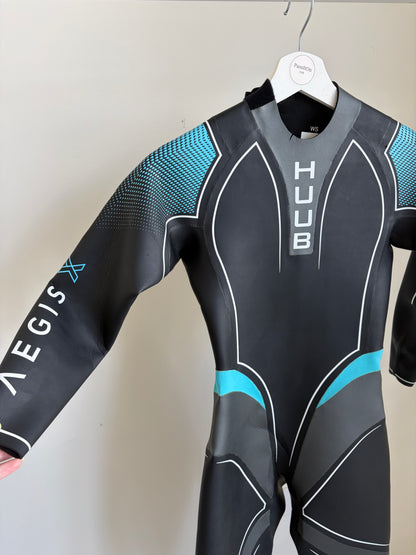 the HUUB full length triathlon wetsuit