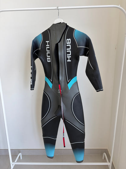 the HUUB full length triathlon wetsuit