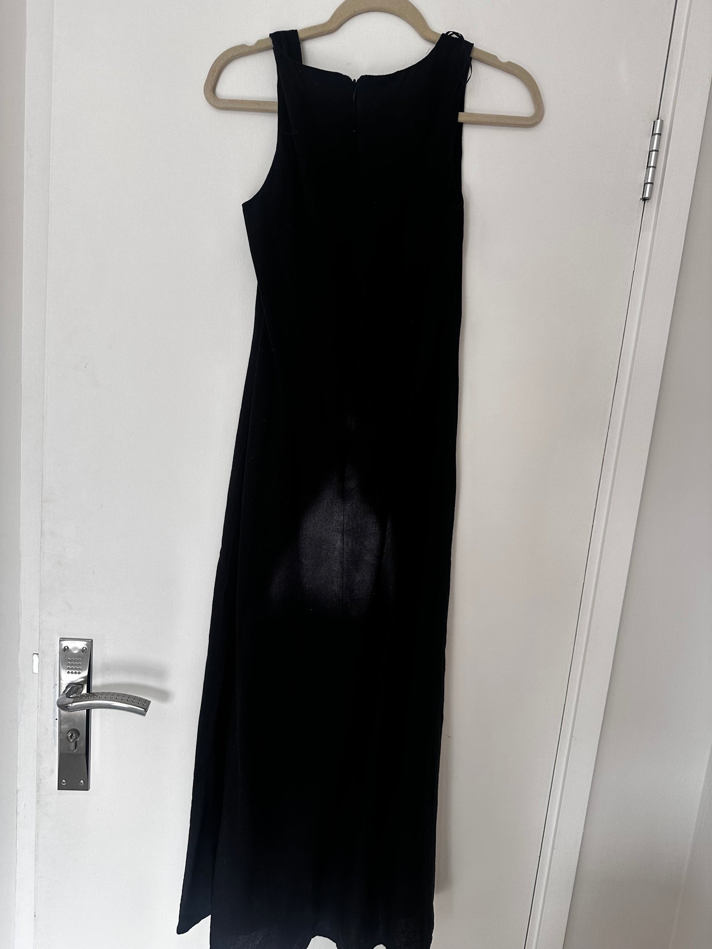 Black linen Zara dress